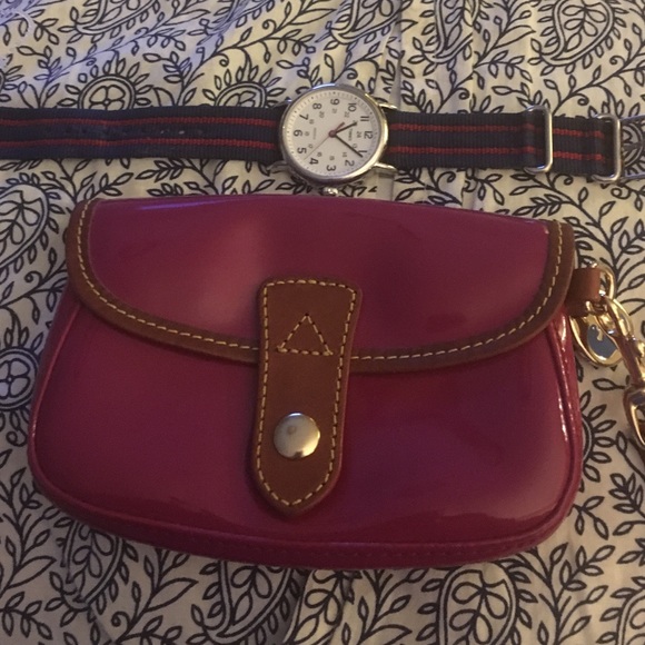 Dooney & Bourke small patent wristlet - Picture 3 of 4