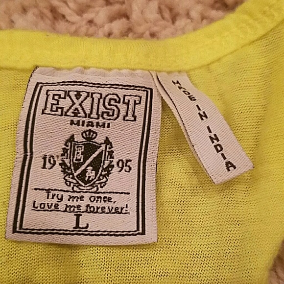 Tank Top. Large - Picture 3 of 3