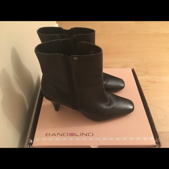 Bandolino Women's black boots size 6M - Picture 2 of 4