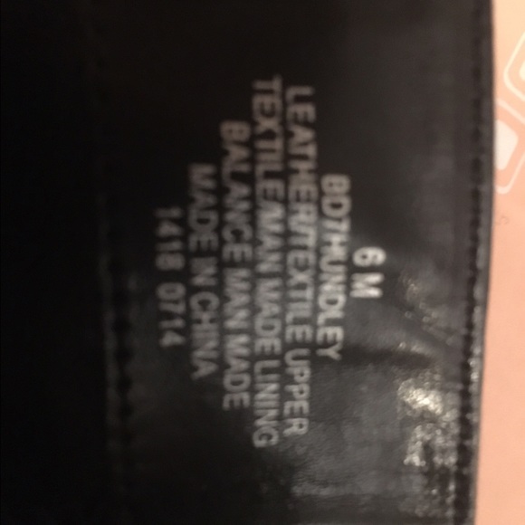 Bandolino Women's black boots size 6M - Picture 4 of 4