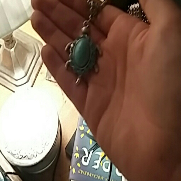 Turtle pendent necklace - Picture 1 of 2