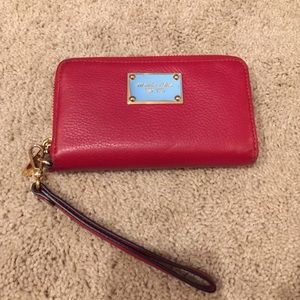 Michael Kors wristlet