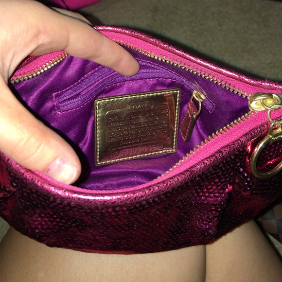 Limited Edition Sequin Coach Bag!! - Picture 3 of 4
