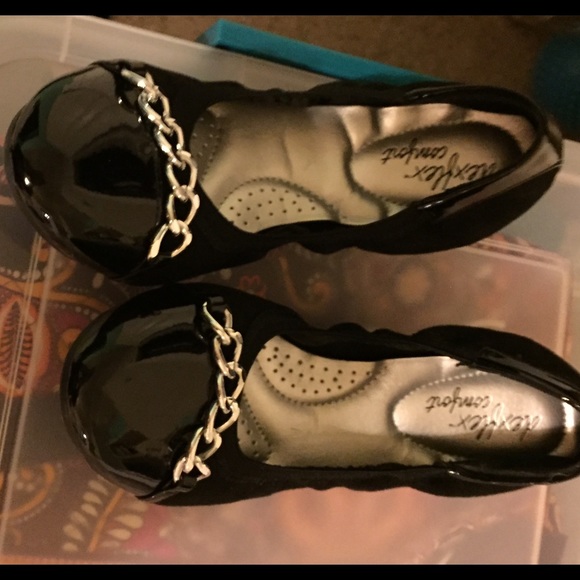 Black flats
