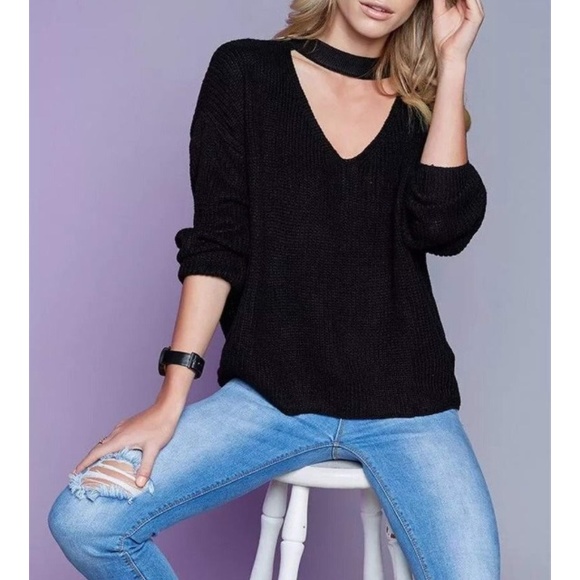Tops - 🎉🎉Sexy Black Top🎉🎉