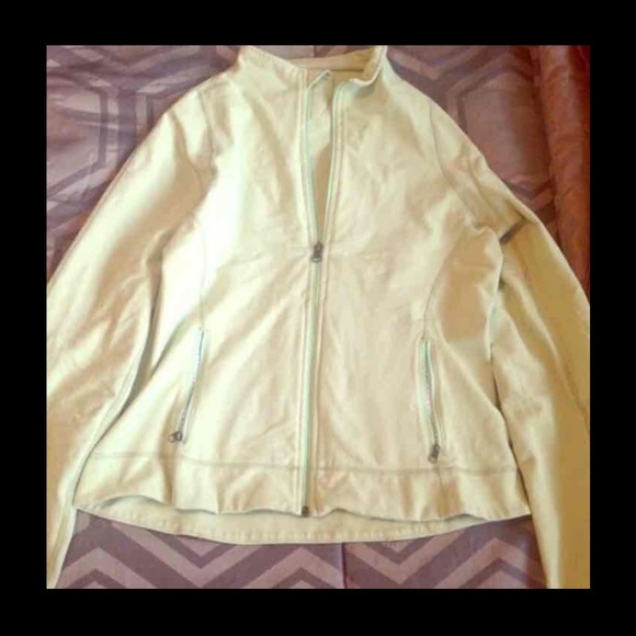 Lululemon collarless jacket🌻