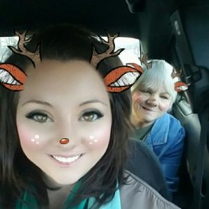 Meet your Posher, Kendra