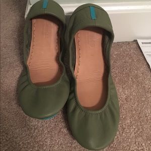 EUC Tieks in olive green