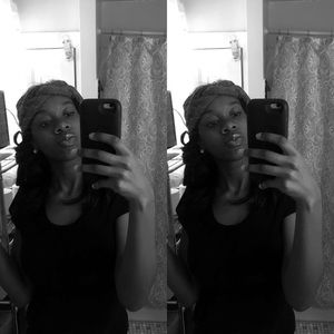 Meet your Posher, April