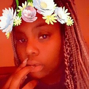 Meet your Posher, Whitney