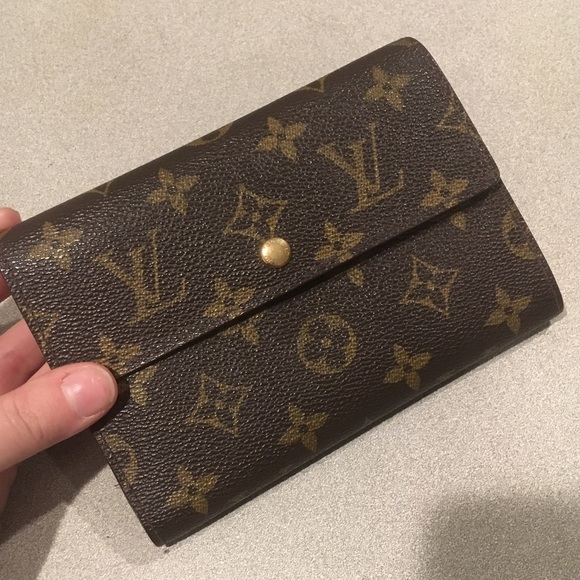 Authentic Louis Vuitton Tri fold wallet