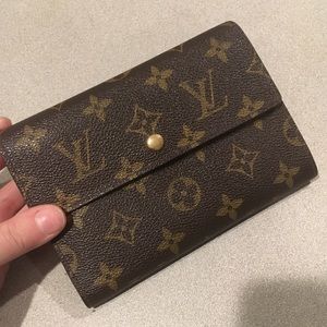 Authentic Louis Vuitton Tri fold wallet