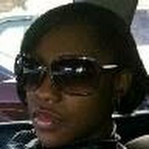 Meet your Posher, Tenisha