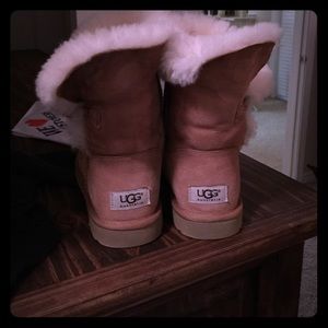 Brown Ugg Size 6