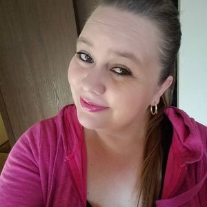 Meet your Posher, Leann marta