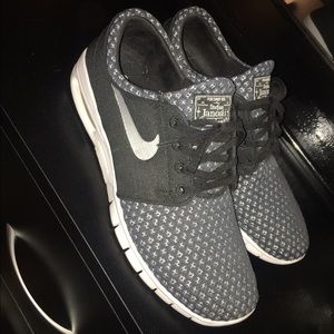 Nike SB Max Janoskis