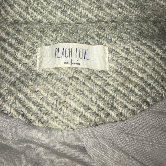 SOLD Grey Knit Vest - Picture 4 of 5