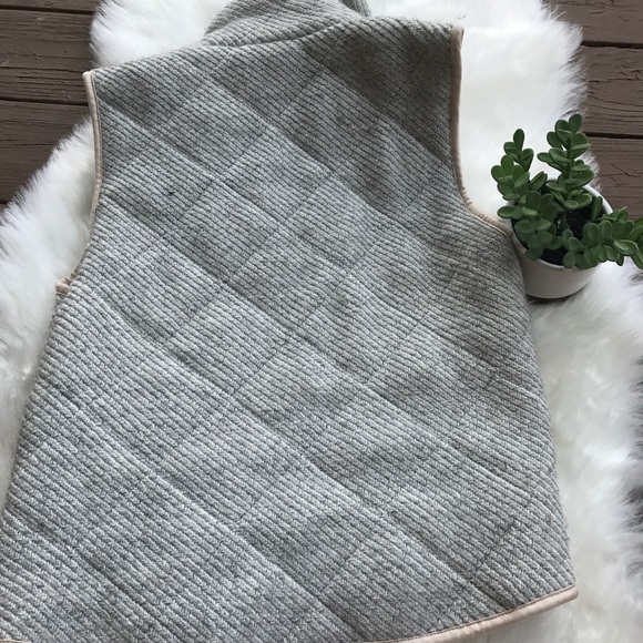 SOLD Grey Knit Vest - Picture 2 of 5