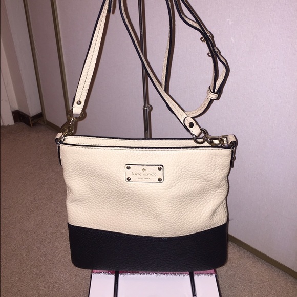 Kate Spade cross body bag ♠️