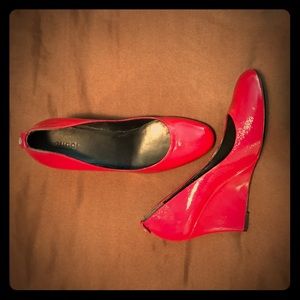 Gucci Patent Leather Wedge Pump w/Interlocking G