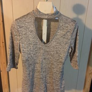 New listing.   Gray top with eye catching front