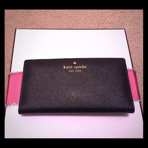 Kate spade wallet ♠️