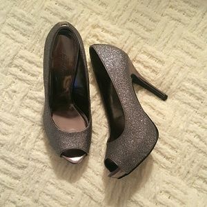 • Jacqueline Ferrar Heels •