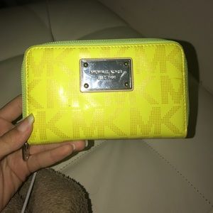 micheal kors wallet