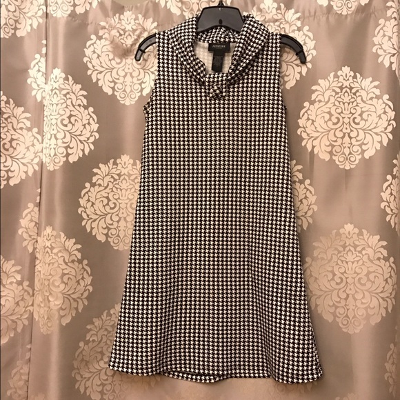 Houndstooth Roll Collar Mod Sleeveless Dress - Picture 2 of 4