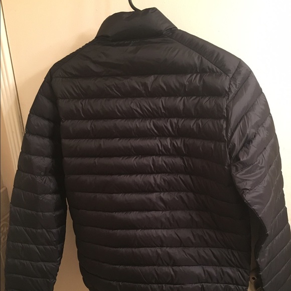 Small Puffer Jacket. - Picture 4 of 4