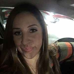 Meet your Posher, Justine