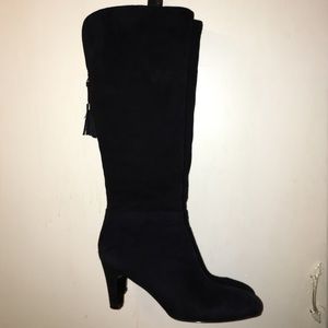 Knee High Suede Boots!
