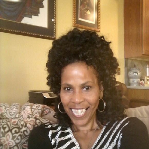 Meet your Posher, Lori