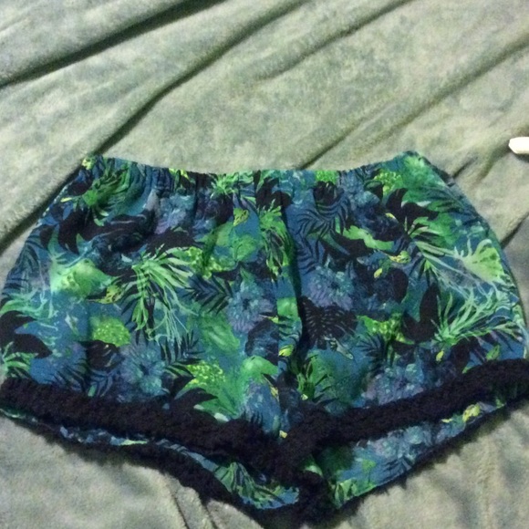 Flowy shorts