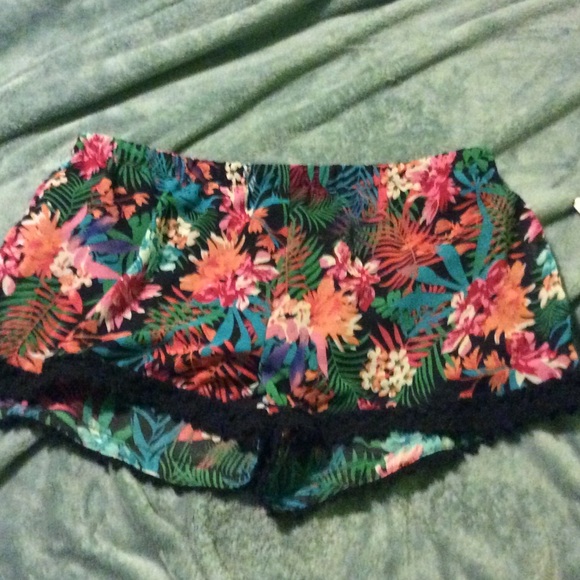 Flowy shorts