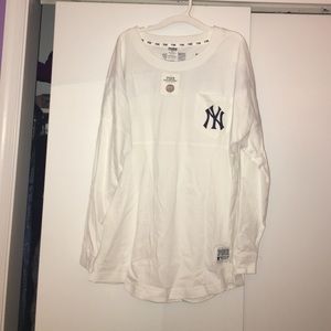 BRAND NEW Yankees Victoria's Secret spirit jersey