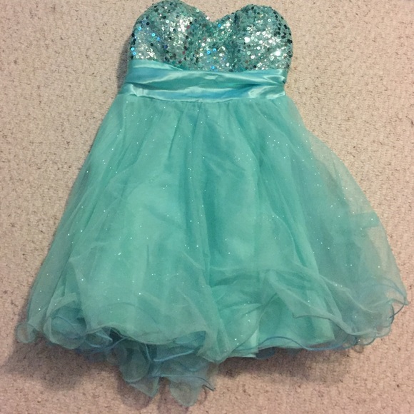 Semi formal dress