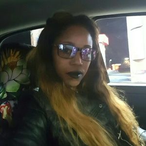 Meet your Posher, Sherina