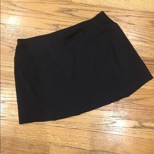 Fabletics black skirt/shorts/skort, NWT XS