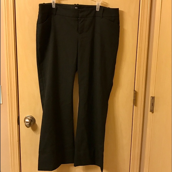 Juniors 14 black pinstripe stretch dress pants