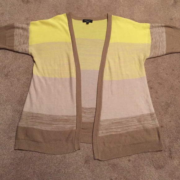 💖Cute Cardigan💖 - Picture 2 of 3