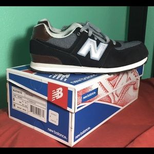 [ Sold ]New balance 574,size 7.5 in women's.