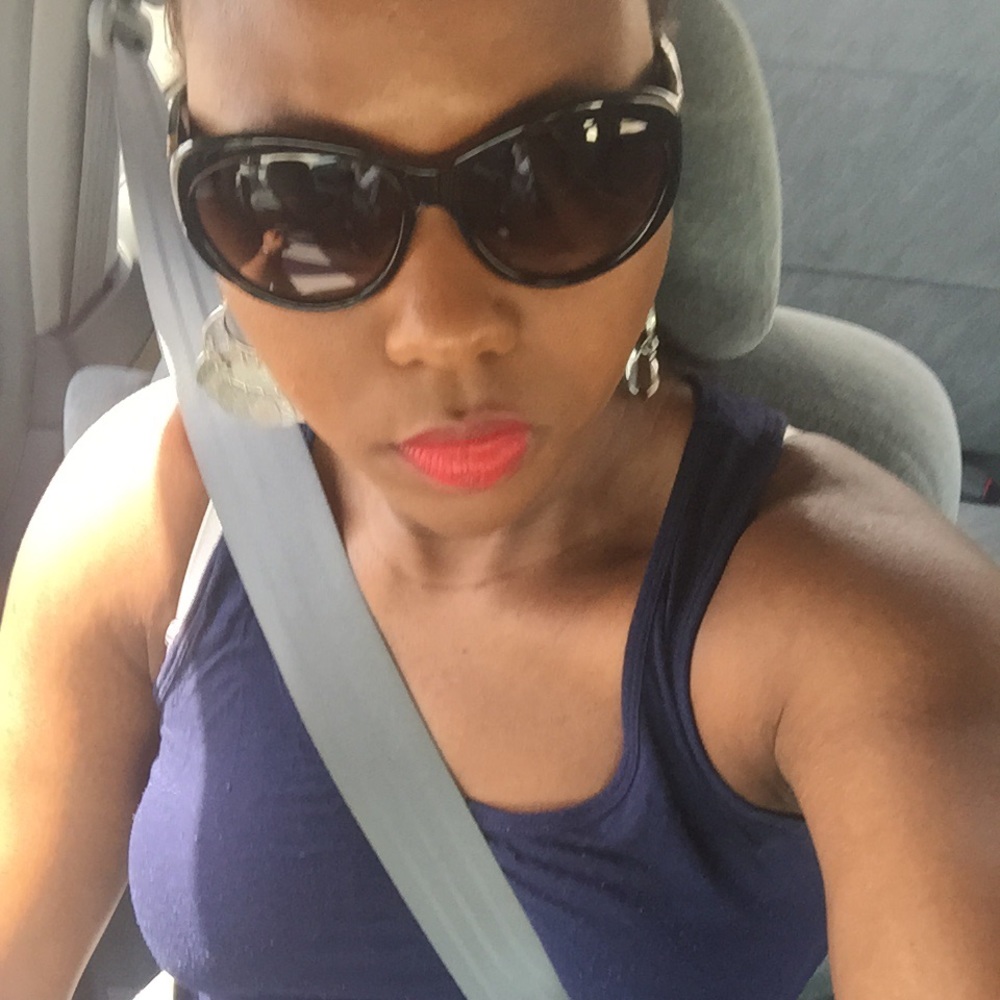 Meet your Posher, Tena
