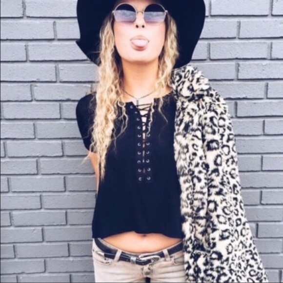 LF Emma and Sam lace up tee size small - Picture 1 of 4