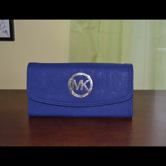 Knock-off Michael Kors Wallet