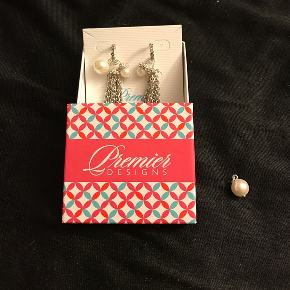 Premier designs girls best friend earrings - Picture 1 of 2