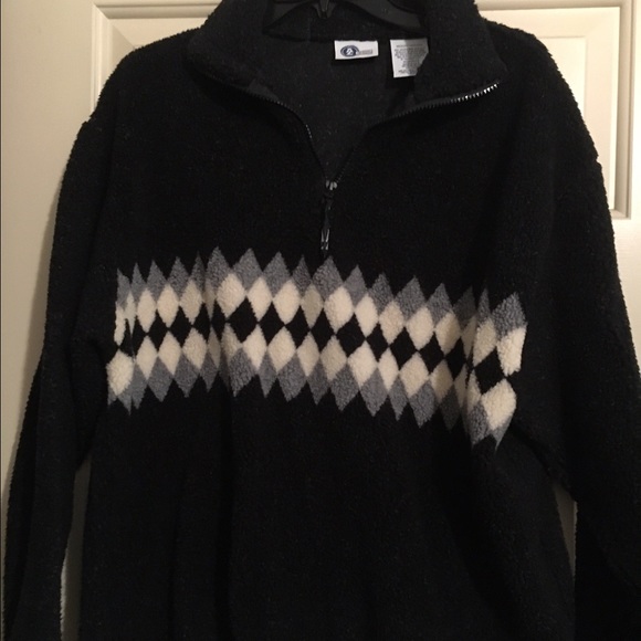 Pull over sweater