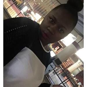 Meet your Posher, Adriana