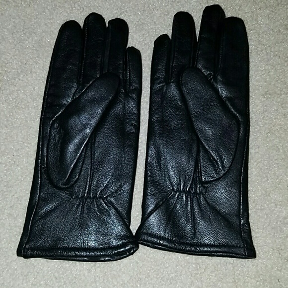 Chadwicks Accessories - Leather black gloves Chadwicks Accessories - Leather black gloves