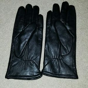 Chadwicks Accessories - Leather black gloves Chadwicks Accessories - Leather black gloves